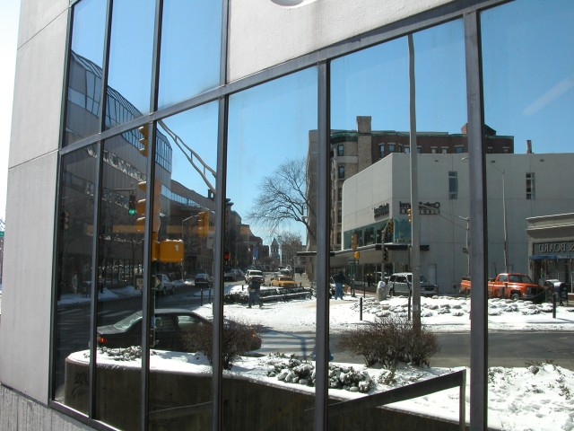 615x454 pixels (118K)